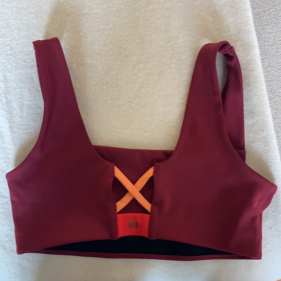 Sports bra - Picture 2 of 3